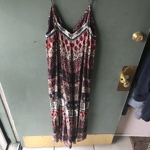 Akualani Dresses - Floral maxi dress brown, red, blue, yellow, white Akualani Dresses - Floral maxi dress brown, red, blue, yellow, white